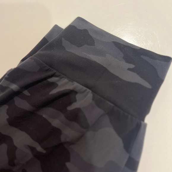 Athleta Camo Print Joggers - Picture 3 of 7